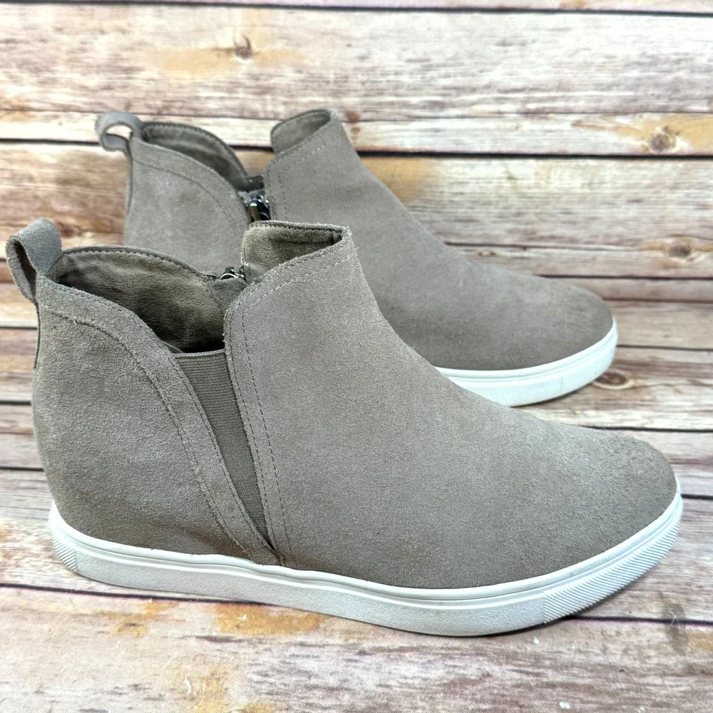 Blondo Womens Taupe Suelde Georgette Waterproof Hidden Wedge Sneaker 7.5M